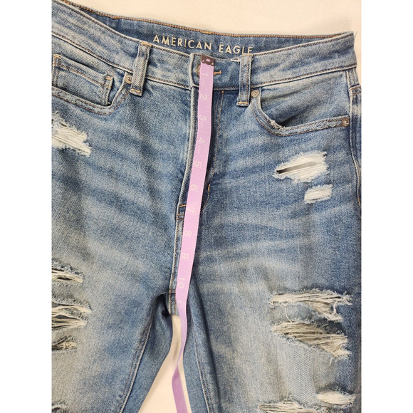 Sz 2 American Eagle Heavily Distressed Mom Jeans Medium Wash Womens Size Two AEO - Picture 4 of 12